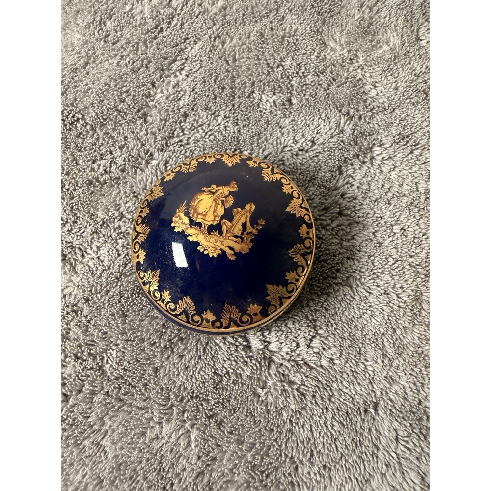 Vintage Limoges France Porcelain Cobalt Blue Gold Fragonard Trinket Box - Picture 3 of 5